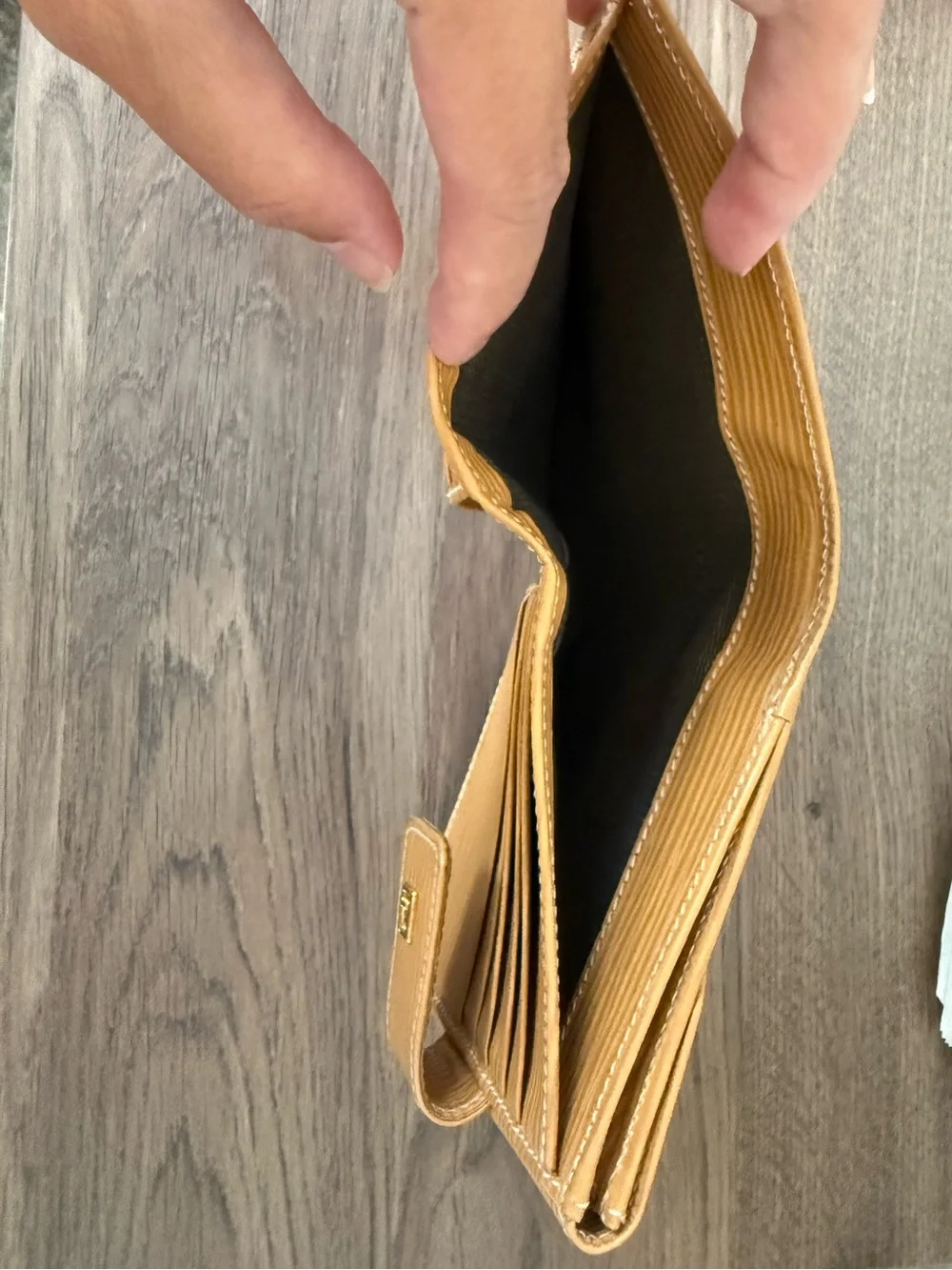Fendi Textured Leather Wallet Set - Picture 11 of 15
